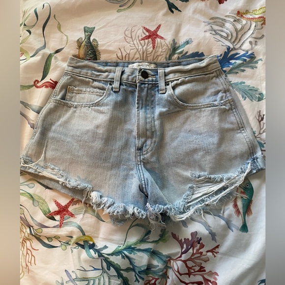 Abercrombie & Fitch Jean Shorts Size 00 W24 - Picture 1 of 3